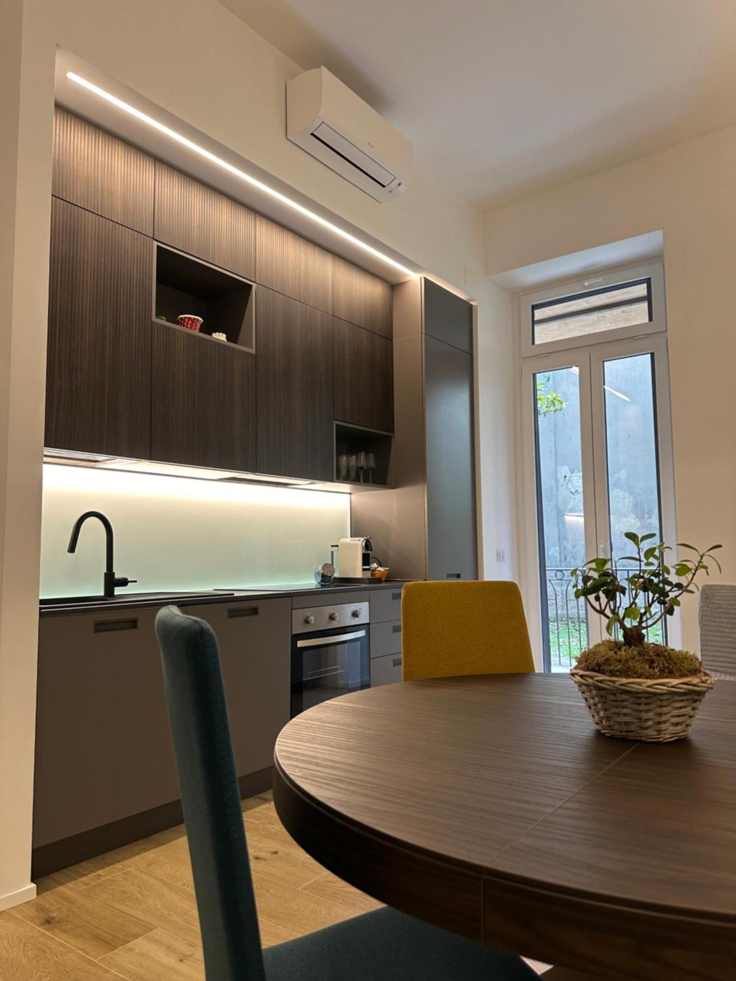 Lr Deluxe Apartments - Porta Venezia - Bilocale Con Giardino Privato Milaan Buitenkant foto