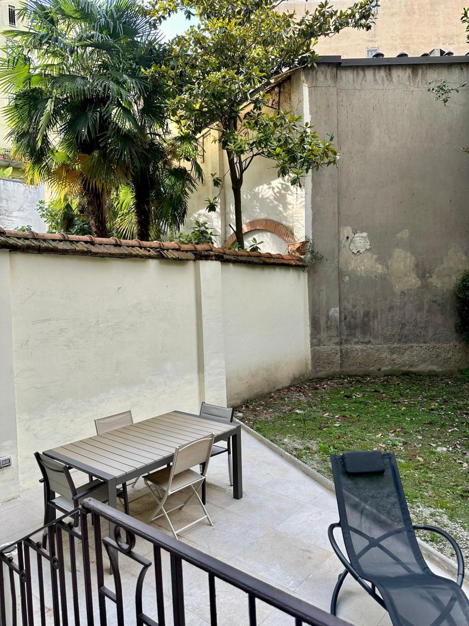 Lr Deluxe Apartments - Porta Venezia - Bilocale Con Giardino Privato Milaan Buitenkant foto